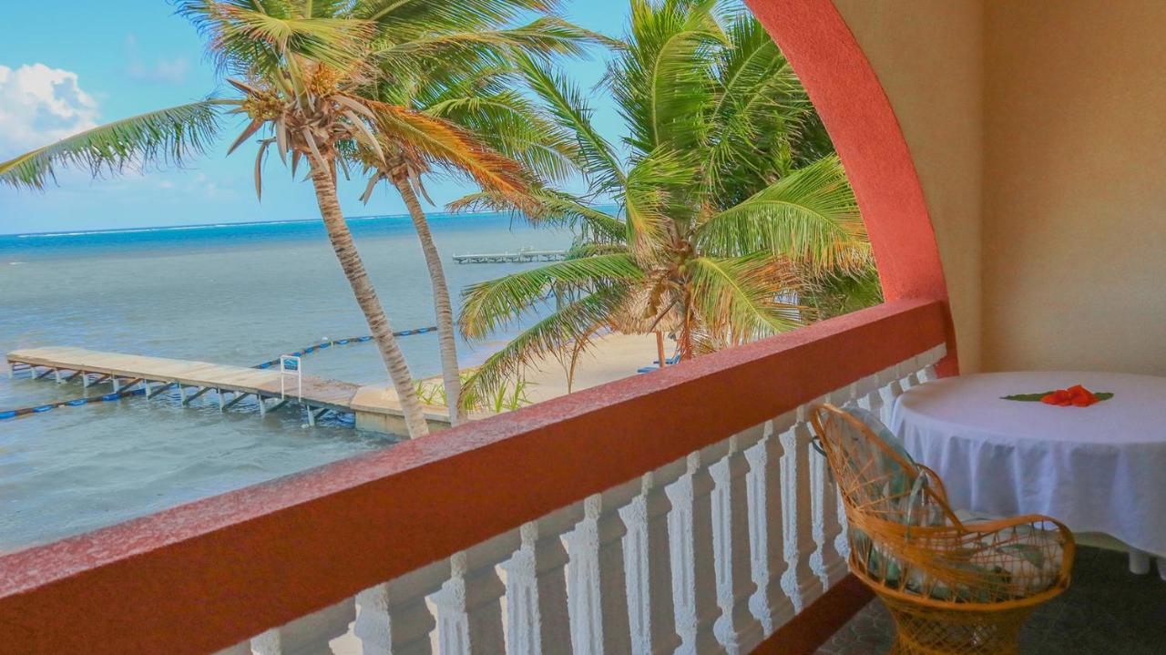 Banana Beach Resort San Pedro  Exterior photo